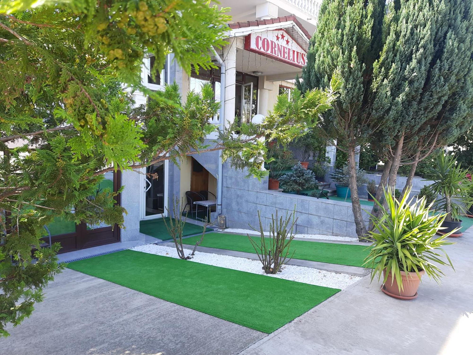 Pensiunea Cornelius Piatra Neamţ Exterior foto